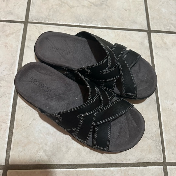 SONOMA | Men’s Flip Flops - Picture 2 of 5